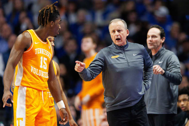 Tennessee vols discount basketball coach