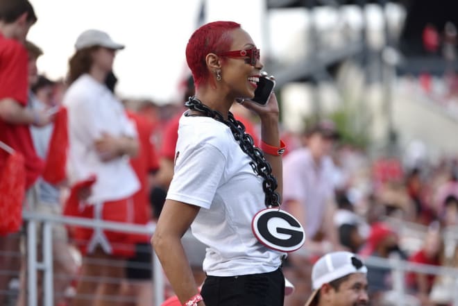 Georgia Football's Kelee Ringo speaks out for breast cancer month