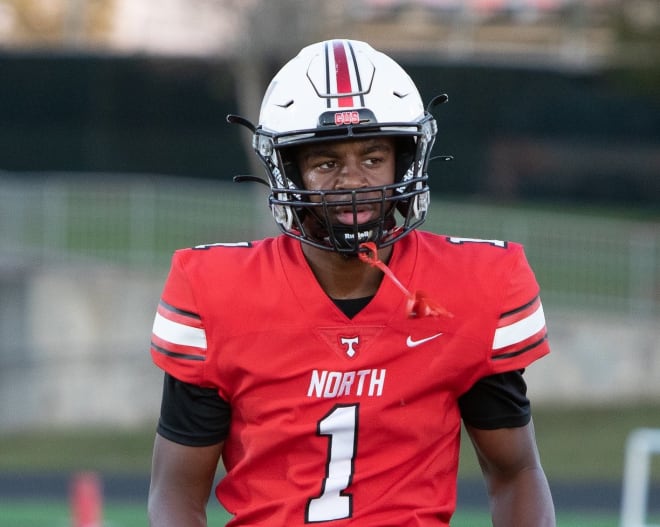 2023 three-star athlete Khalil Barnes reported a Notre Dame scholarship offer Oct. 13. 