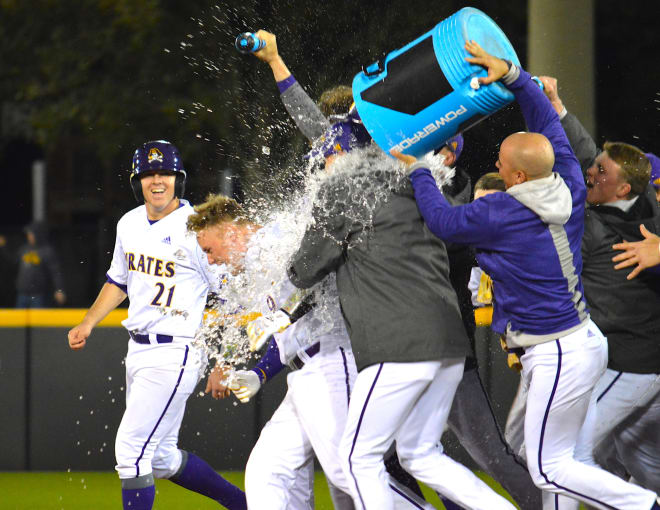 Seth Caddell came up big in the bottom of the eleventh inning with an RBI walk off base hit to beat William & Mary 2-1 on Friday. 