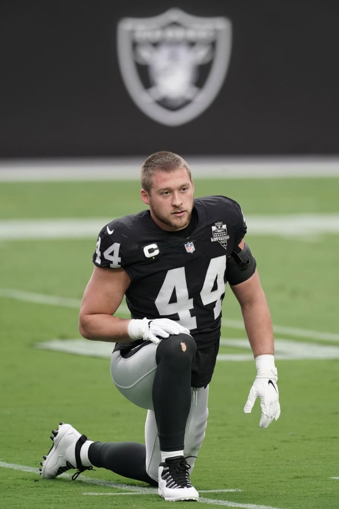 West Virginia alum Nick Kwiatkoski had three solo tackles and four assisted tackles in a 45-20 loss to the Tampa Bay Buccaneers.