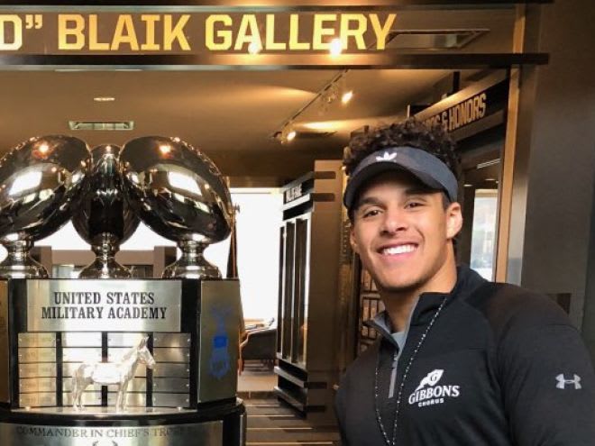 LB Jalen Brooks joins the 2019 Army Black Knights' recruiting class