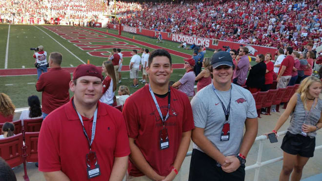 Horn (left) with fellow Hog commits Shane Clenin (center) and Kirby Adcock (right).