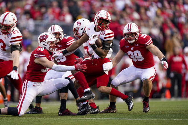 Alante Brown returns a kickoff against Wisconsin