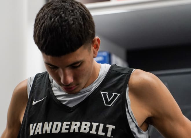 Jason Rivera-Torres suiting up for practice. (Vanderbilt athletics)