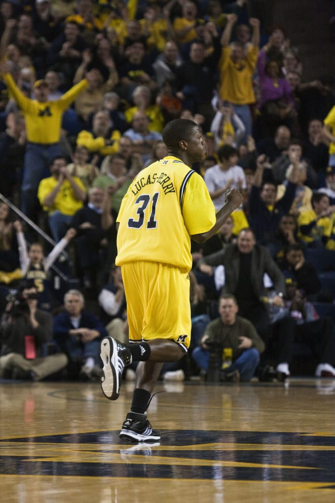 Former Michigan Wolverines basketball guard Lavall Lucas-Perry transferred to Oakland after playing at U-M.