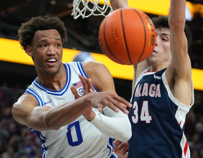 Wendell Moore (0) and Chet Holmgren (34)