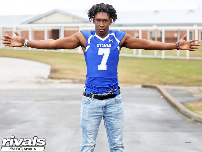 Outside linebacker Jamin Graham committed to Nebraska following his official visit this past weekend.