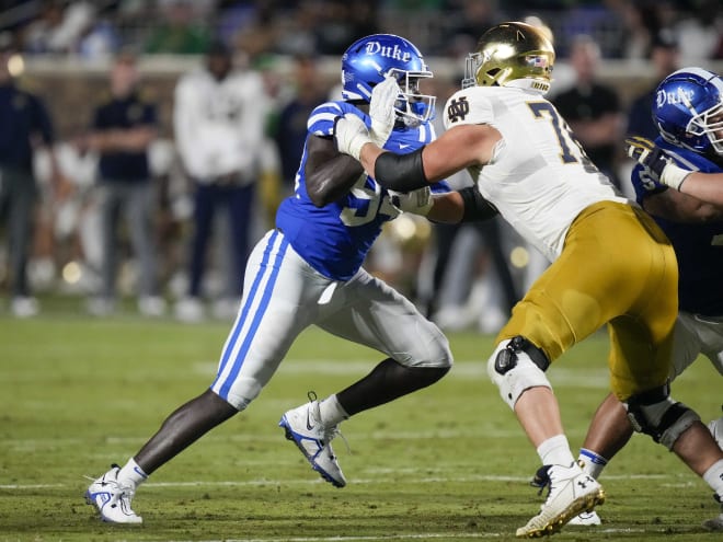 Defensive end RJ Oben matched up against Notre Dame offensive tackle Joe Alt when the Irish played against Duke last season. Now Oben is at Notre Dame.