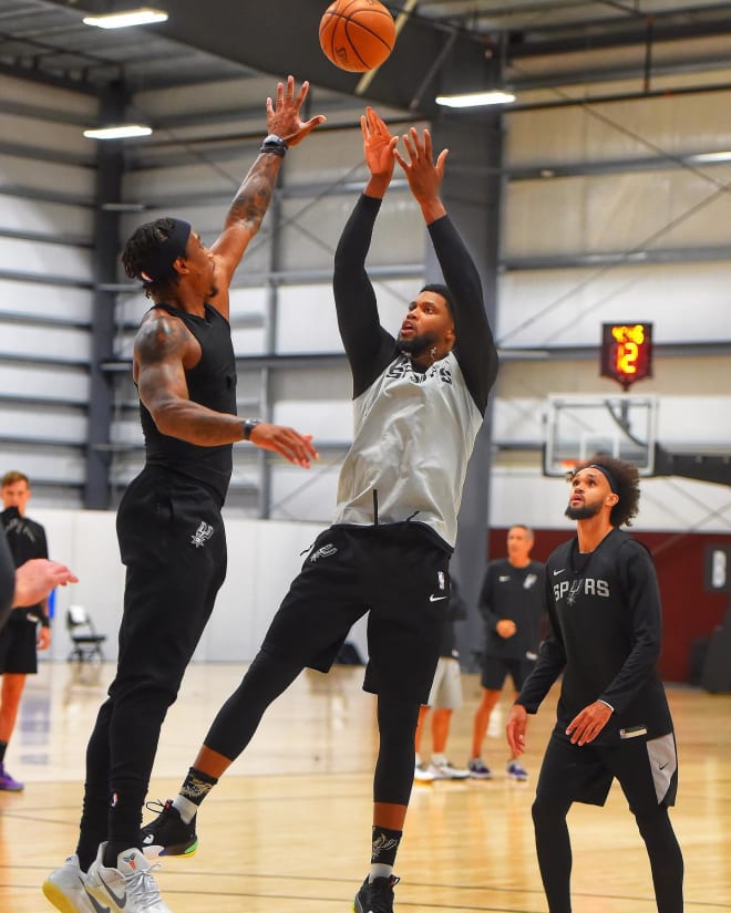 Gay in practice with the Spurs.