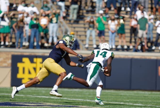 Isaiah Foskey and the Notre Dame defense put forth a dominant day against USF.