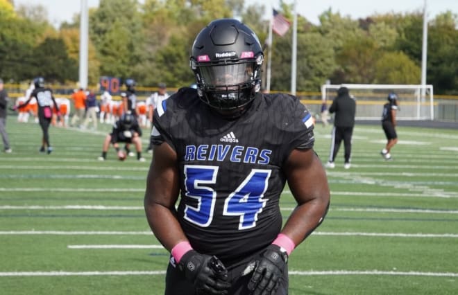 Iowa Western defensive tackle Anterio Thompson is headed to the University of Iowa.