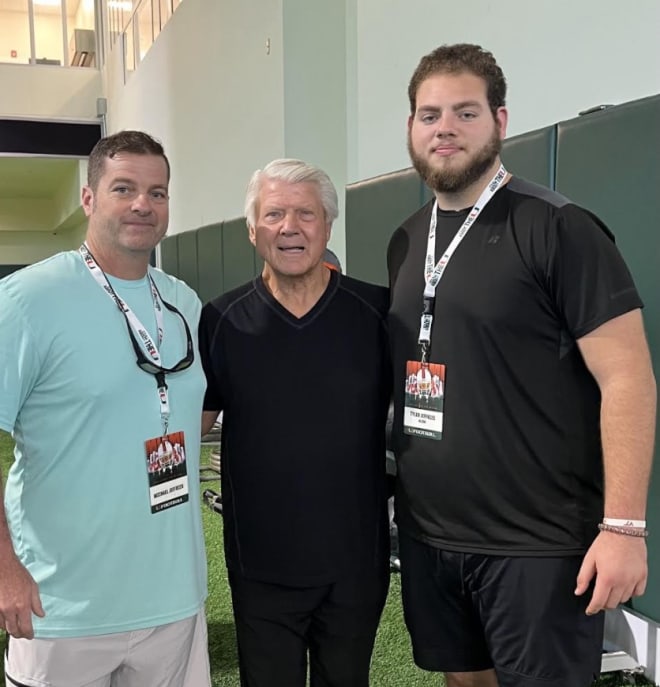 Jeffries with his father and Jimmy Johnson