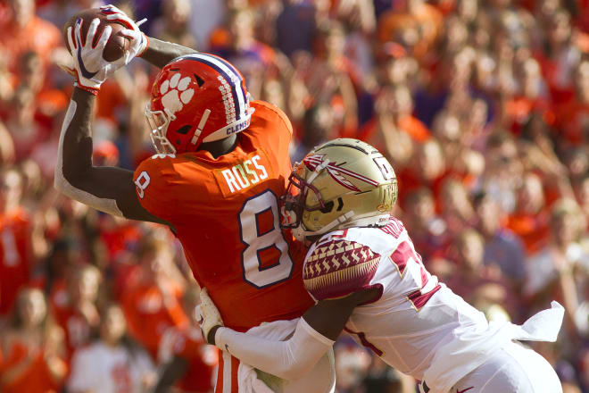 Justyn Ross catches a pass against FSU the last time the Seminoles went to Clemson.