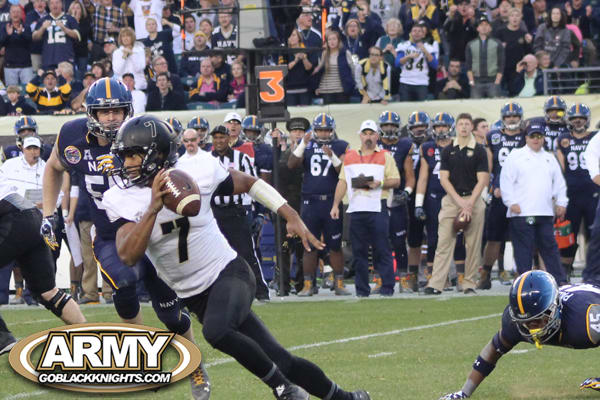 Sophomore QB, Chris Carter in action during the Army-Navy game