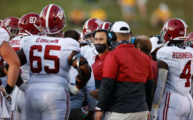 Alabama offensive coordinator Steve Sarkisian talks to his offense during this season's game against Missouri. Photo | Getty Images 