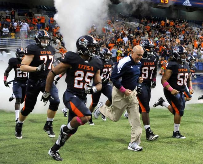 The Roadrunners take the field against South Alabama in 2011.