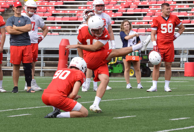 Wisconsin kicker Collln Larsh. 