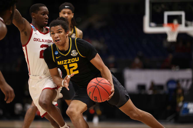 Dru Smith scored 17 of his 20 points in the second half against Oklahoma in what will likely be his final game in a Missouri uniform.