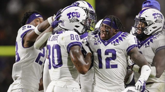 The West Virginia Mountaineers football team will be challenged by the Horned Frogs in the season finale.