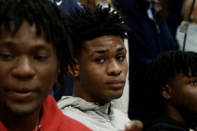 Brown (center) on Saturday at UNC with Precious Achiuwa. 