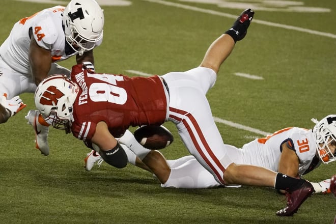 Wisconsin Badgers football redshirt junior tight end Jake Ferguson scored three touchdowns in the opener against the Illinois Fighting Illini.