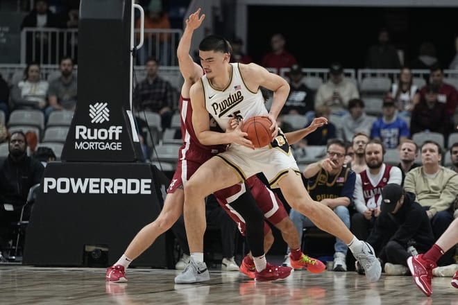 Dec 9, 2023; Toronto, Ontario, CAN; Purdue Boilermakers center Zach Edey (15) drives to the net against the Alabama Crimson Tide during the first half at Coca-Cola Coliseum. Mandatory Credit: John E. Sokolowski-USA TODAY Sports