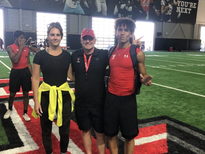 Swayde Griffin and his mom with Texas Tech head coach Joey McGuire 