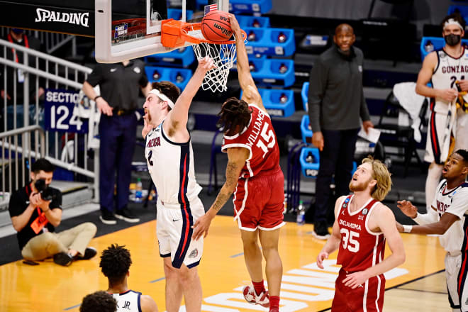 Alondes Williams attempts a dunk against Gonzaga in last season's NCAA tournament. 