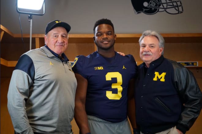 Four-star defensive end Mazi Smith committed to Michigan on Sunday.