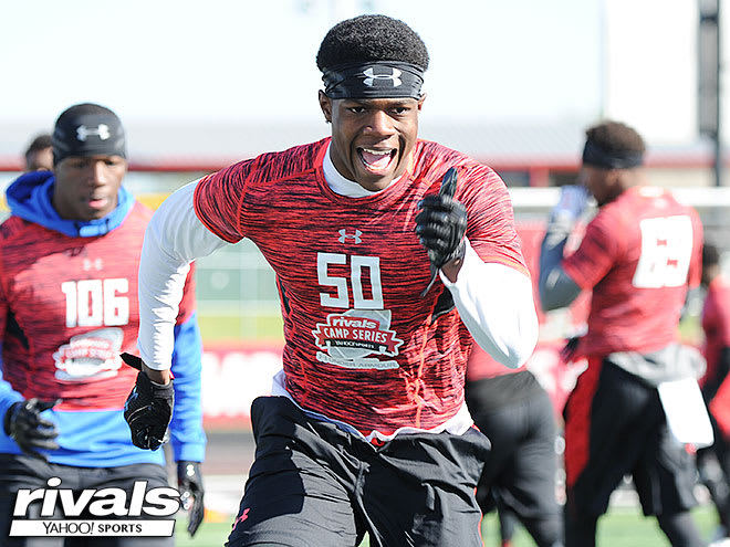 Heavily-recruited CB Tanner McCalister gave the Hogs good news on Monday.
