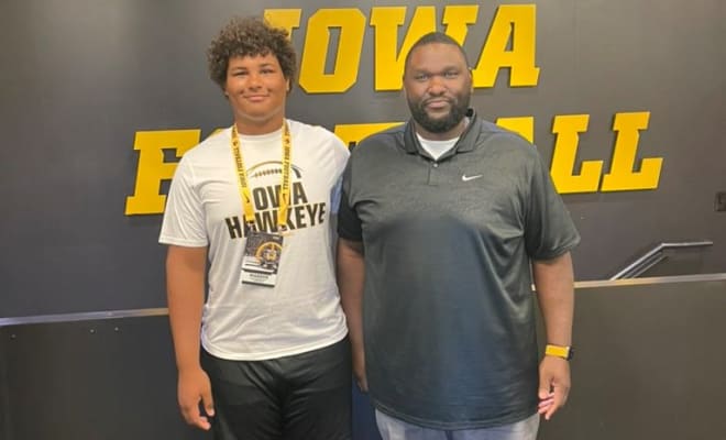 Class of 2023 defensive tackle Maddux Borcherding-Johnson added an offer from Iowa on Saturday.