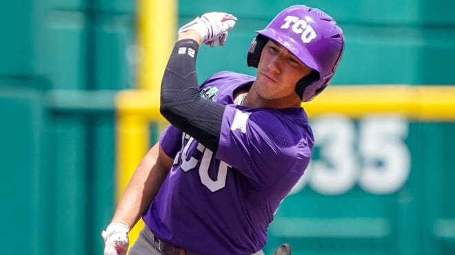 Arkansas Razorbacks Baseball to host TCU transfer outfielder Logan Maxwell