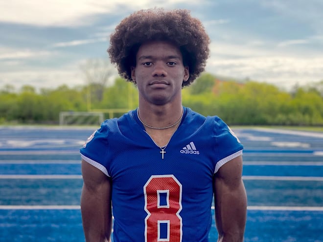 2024 class four-star wide receiver Cam Williams has visited Notre Dame three times. 