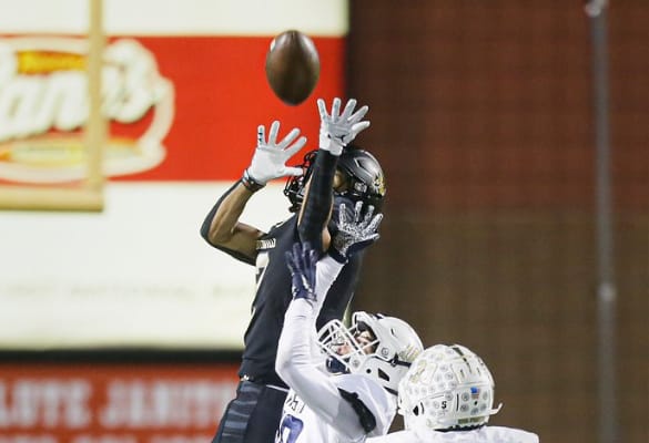 Three-star wide receiver CJ Brown was on hand for Arkansas' Red-White scrimmage on Saturday.