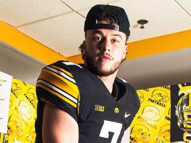 Iowa will add Drake transfer linebacker Tanner Pollock to its roster in 2023.