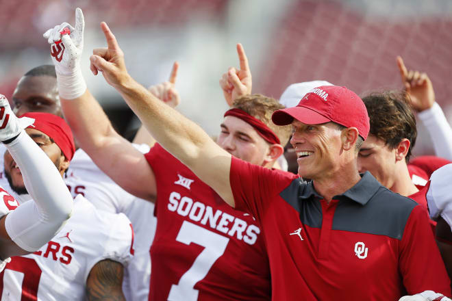 Oklahoma head coach Brent Venables