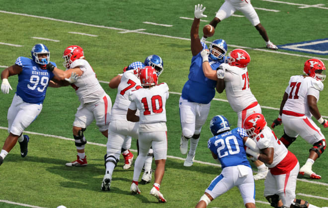 Kentucky freshman defensive tackle Deone Walker got his hand up to deflect a Youngstown State pass in the second half of Saturday's game at Kroger Field.