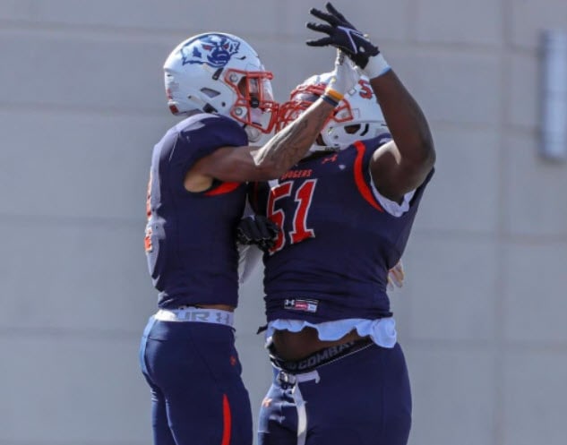 Jatta (right) picked up an offer from Kansas after Fuchs watched practice