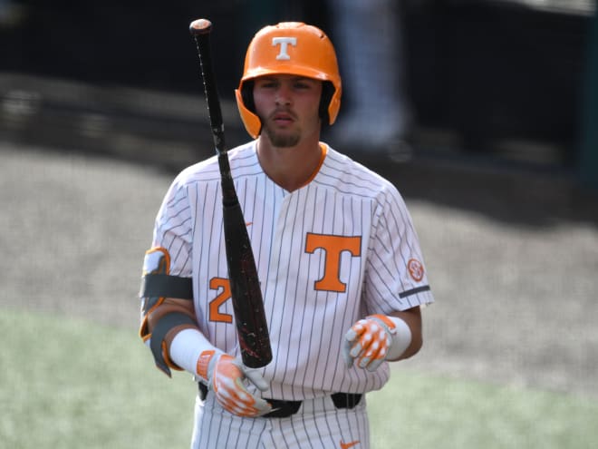 Tennessee-Charlotte baseball: Clemson regional final, NCAA Tournament