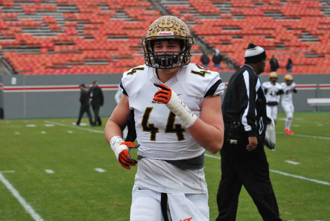 Shelby LB Dax Hollifield is back to lead the Golden Lions in 2017.