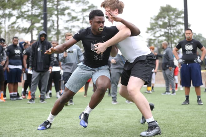 Rivals rates Ossai as a three-star prospect and the No. 20 weakside defensive end in the country.