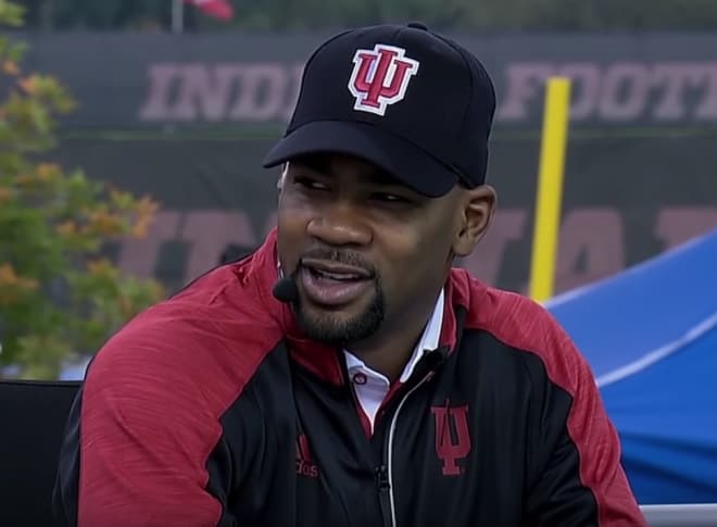 Former Indiana wide receiver Antwaan Randle El talks with host Dave Revsine during an appearance on BTN Tailgate in the 2016 season. Randle El recently was hired to Bruce Arians' NFL coaching staff in Tampa Bay.   