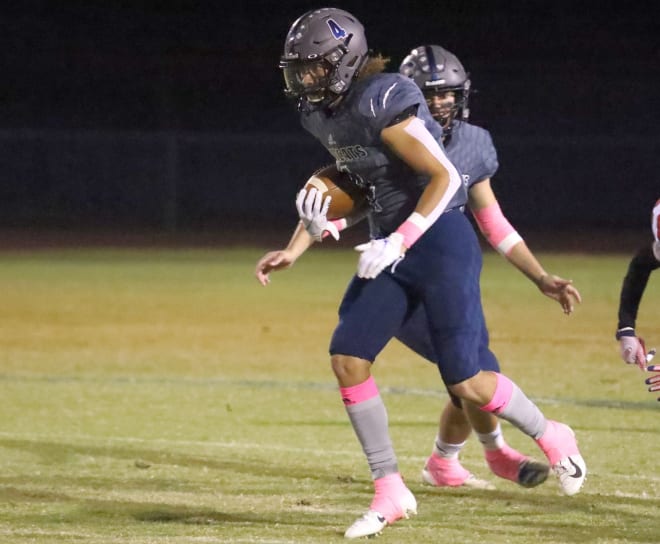 Victor Gonzalez's Vincent Memorial High School Career Home