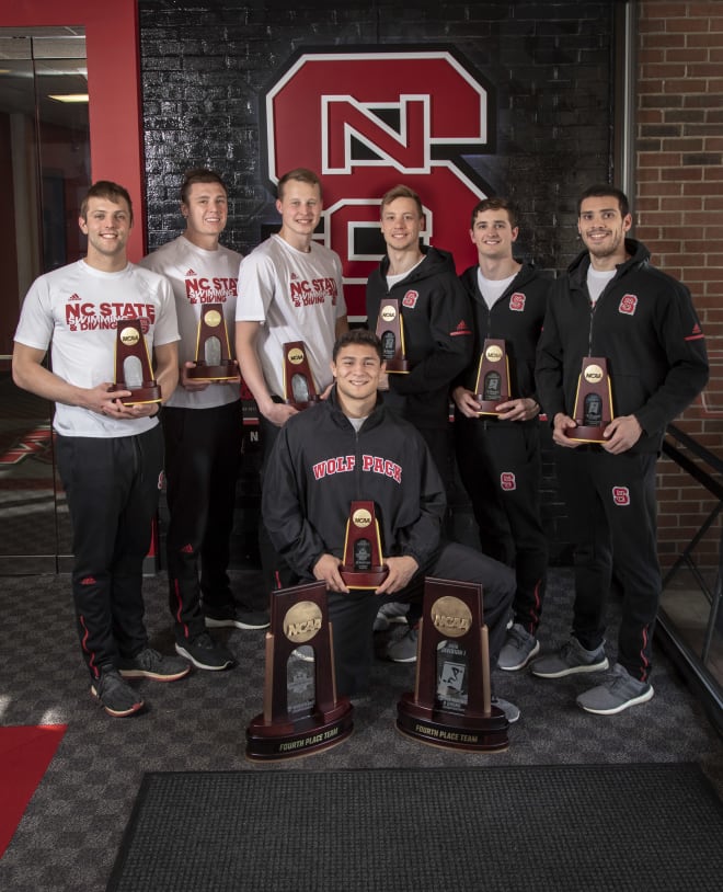 In the spring of 2018, men's swimming and wrestling combined to win two team trophies, four individual national titles and multiple swimming relay championships. 