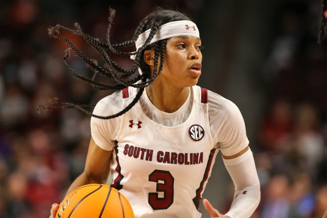 Destanni Henderson scored a game-high 16 points for South Carolina.