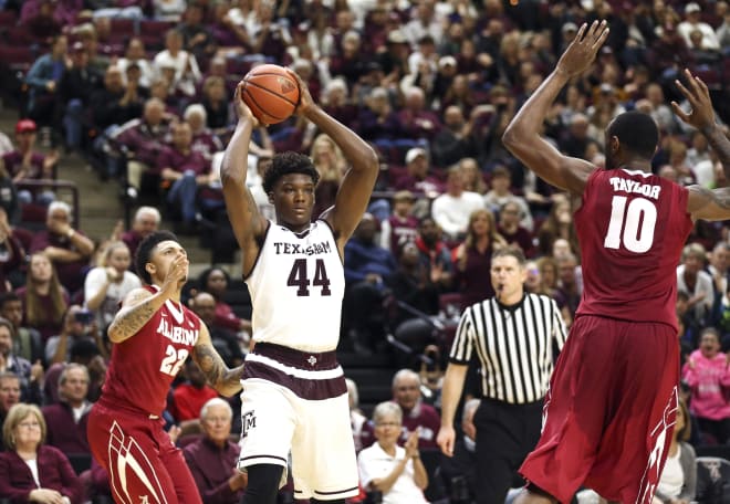 Robert Williams' surprising return bolsters one of the nation's top frontcourts (Troy Taormina-USA TODAY Sports)