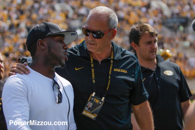 Gary Pinkel's gutsy call led to his first huge win as Missouri's head coach.