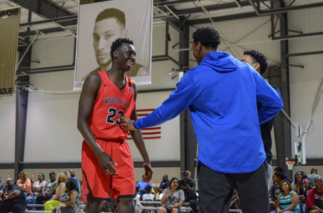 Akol Mawein signed with Arkansas out of Navarro College in the JUCO ranks.