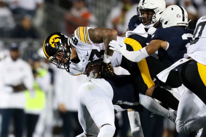 No. 7/7 Penn State Dominates for 31-0 Win Over No. 24/22 Iowa in